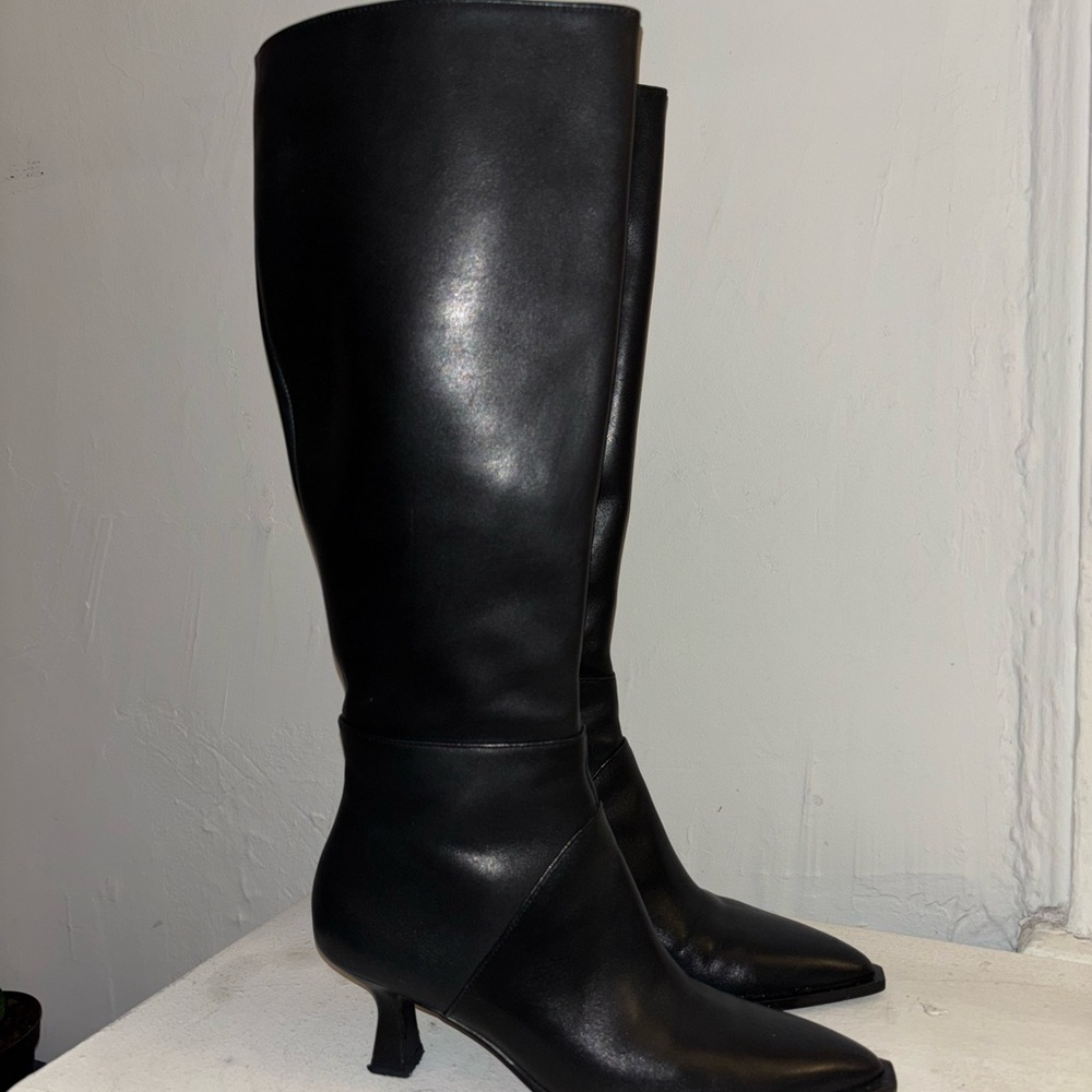 100% leather Dolce Vita excellent condition